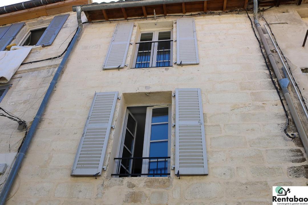 Maison De *